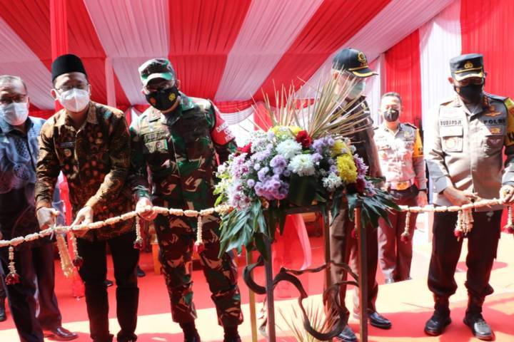 Launching Mall Mini Pelayanan Polri (MMPP).(Foto: Polrestabes Surabaya/Tugu Jatim)