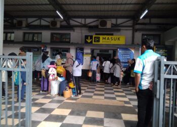 Momen Tahun Baru Penumpang Kereta Daop 8 Capai 837.588 Penumpang