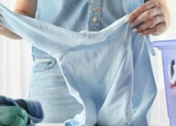 7 Tips Agar Pakaian Tidak Bau Apek Selama Musim Hujan