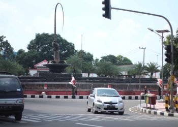 Foto: Dua Pekan Terapkan Social Distancing, Begini Suasana Kota Blitar