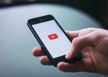 Mengajar Online Selama WFH? Guru Bisa Manfaatkan Aplikasi Livestream Ini