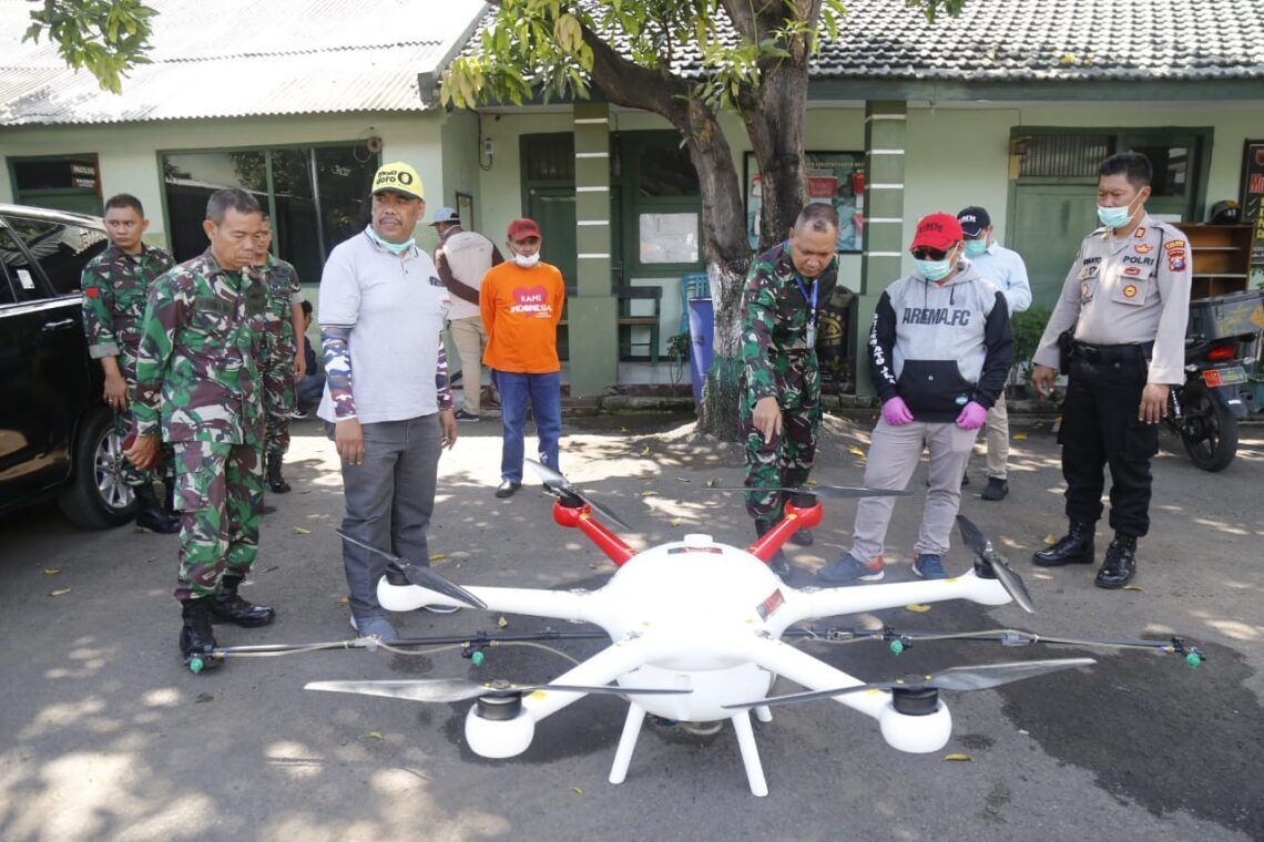 Drone UMM Semprot Kota Pasuruan dengan Disinfektan 1 Foto: Humas UMM.