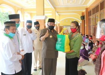 Baznas Kota Blitar Salurkan Bantuan Sembako