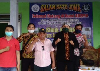 Peringati HUT Arema, Aremania Medis dan d’Kross gelar Bakti Sosial ke Tirtoyudo