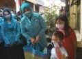Istri Mendagri Turun Tangan Bagikan Masker di Kampung Kauman Heritage Malang