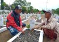penjaga makam pahlawan