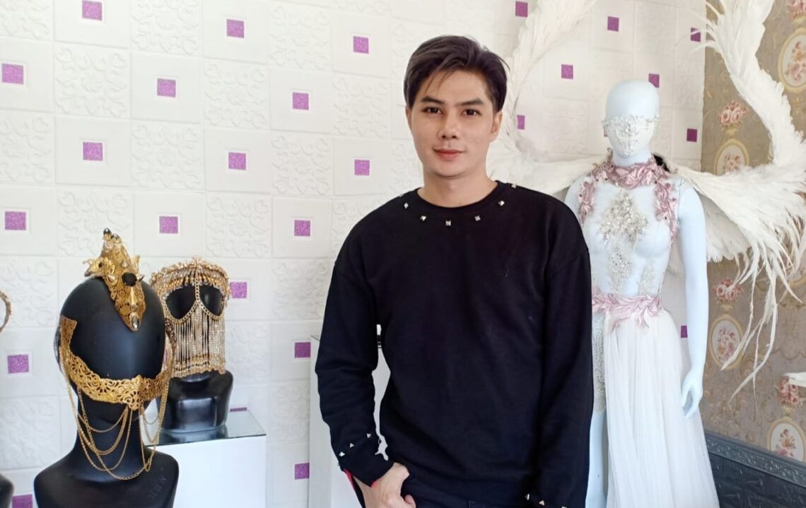 Mengenal Gerry Yo, Desainer Masker Glamor Asal Malang yang Mendunia 1 Gerry Yo