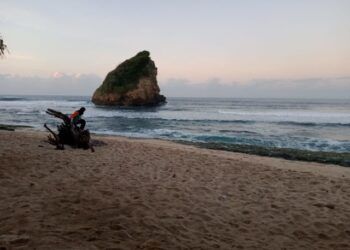 pantai ngudel
