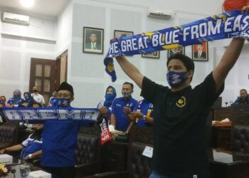 Kala Sidang Paripurna di Malang Membiru di Hari Ulang Tahun Arema