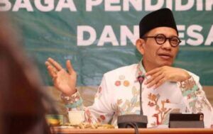 Ketua PBNU Robikin Emhas Beri Pesan di Pesta Kemerdekaan IKA-PMII Kota Malang