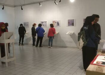 pameran seni