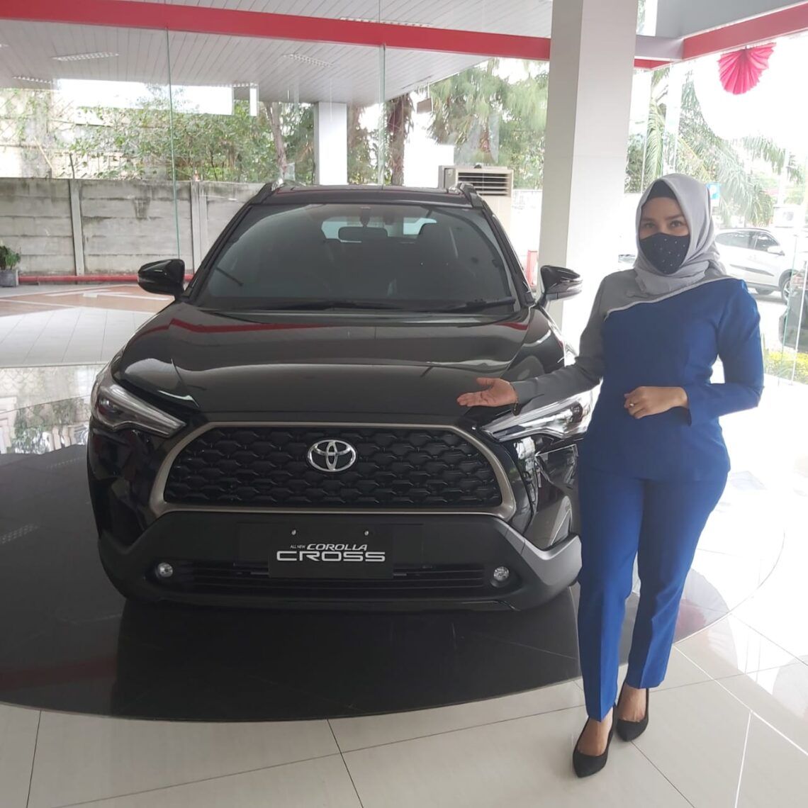 Auto2000 Sukun, Malang Optimis Corolla Cross Dorong Peningkatan Penjualan Toyota 5 Mobil Toyota Corolla Cross di dealer Auto2000 Sukun, Kota Malang. (Foto: Ulul Azmy)