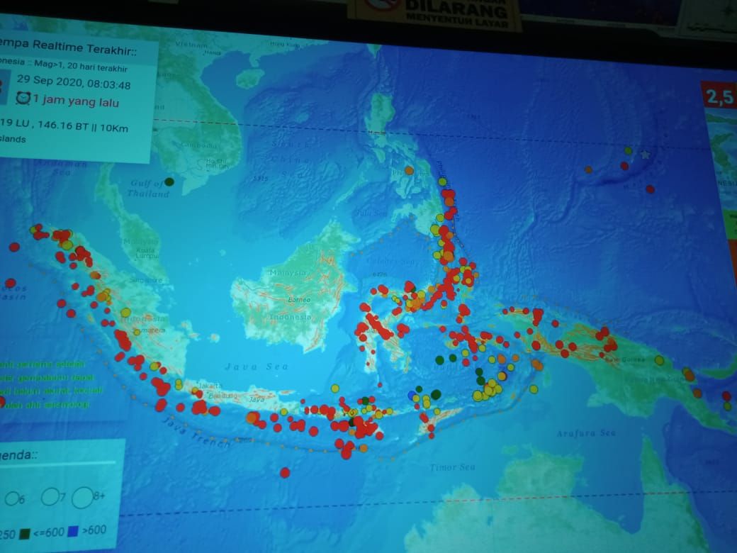 Daerah rawan gempa dan tsunami di Indonesia.