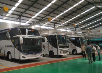 industri karoseri