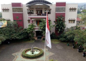 pondok pesantren ponpes batu covid-19