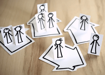 ilustrasi psbb social distancing
