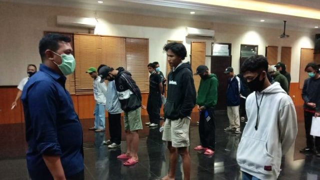 Sejumlah pelajar diamankan polisi lantaran dicurigai hendak menyusupi aksi unjuk rasa menolak Omnibus Law di Malang jilid 2,