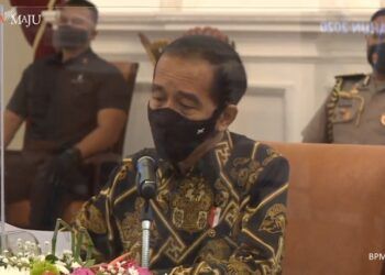 Jokowi ratas antisipasi corona libur panjang akhir Oktober dan membahas harga vaksin corona.