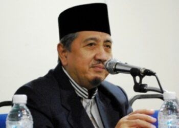 KH Abdullah Syukri Zarkasyi