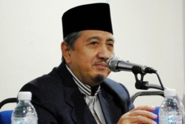KH Abdullah Syukri Zarkasyi
