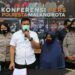 FA (24) pelaku anak yang menganiaya ibunya sendiri setelah viral di media massa ditangkap polisi
