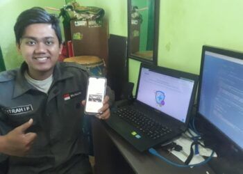 Salah satu mahasiswa UM pencetus E-Codrive, Fitrah Izul Falaq