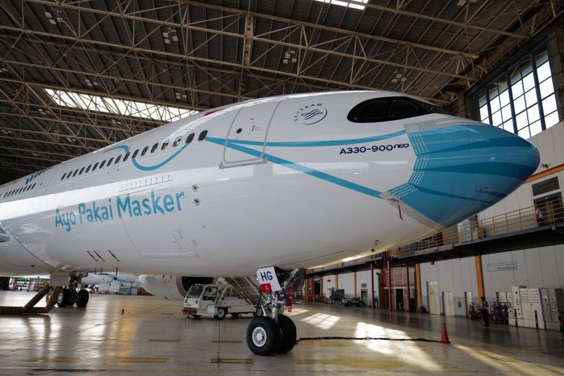 Unik, 5 Pesawat Garuda Indonesia Ikutan Pakai Masker 1 Salah satu armada pesawat Garuda yang diberikan livery khusus sehingga tampak seperti mengenakan masker