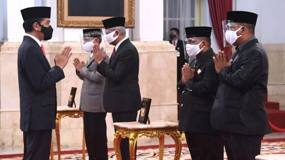 Jokowi Anugerahkan Gelar Pahlawan Nasional kepada 6 tokoh