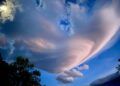 awan berbentuk UFO