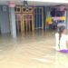 Banjir akibat hujan lebat yang terjadi pada Minggu (1/11), pukul 21.00 WIB di Kabupaten Pasuruan, Provinsi Jawa Timur. (TRC BPBD Kabupaten Pasuruan)