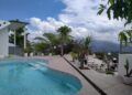 Cafe Guest House Greenland di Blitar