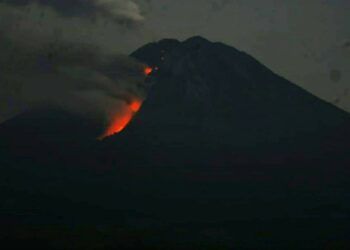 status gunung semeru level II waspada