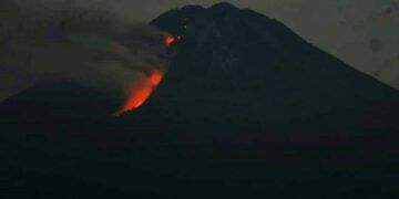 status gunung semeru level II waspada