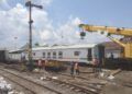 proses evakuasi kereta api jalan sendiri tanpa lokomotif di Malang