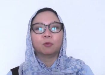 Koordinator Jaringan Gusdurian, Alissa Wahid dalam acara Haul Virtual Gus Dur ke-11 yang digelar oleh FEB Unisma, IKA Unisma, dan Tugu Media Group. (Foto: Dokumen)
