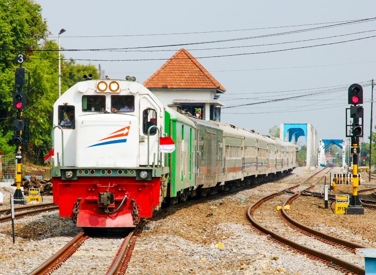 Ilustrasi kereta api jarak jauh. (Foto: KAI.id)