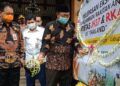 Bupati Tuban Fathul Huda bersama Direktur Perbenihan Ditjen Tanaman Pangan Kementerian Pertanian (Kementan) Dr. Ir. Mohammad Takdir Mulyadi, MM., Asisten Perekonomian Pembangunan Pemprov Jawa Timur Dr. Ir. Jumadi. (Foto: Humas Pemkab Tuban) tuban ekspor jagung ke thailand