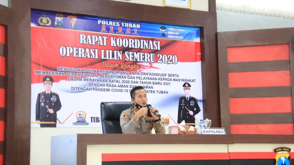 Kapolres Tuban, AKBP Ruruh Wicaksono saat memimpin rapat koordinasi, Kamis (17/12/2020). (Foto: Pemkot Malang)