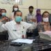 Korban lumpur Lapindo saat menggelar sesi konferensi pers didampingi staf Menko Polhukam di Mapolda Jatim. (Foto: Humas Polda Jatim)