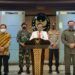 Menko Polhukam, Mahfud MD memberkan keterangan terkait pembubaran FPI. (Foto: YouTube/Kemenko Polhukam)