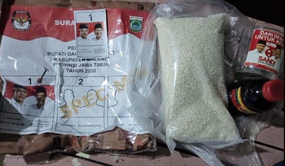 Pilkada Kabupaten Malang: Hari Terakhir Masa Tenang, Dua Paslon Giat Saling Serang 1 Paslon nomor urut 1 dan 2 saling serang terkait tudingan money politic.