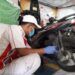 Perawatan motor saat musim hujan misalnya bisa dilakukan secara rutin di bengkel AHASS terdekat. (Foto: Dokumen) tips perawatan motor saat musim hujan