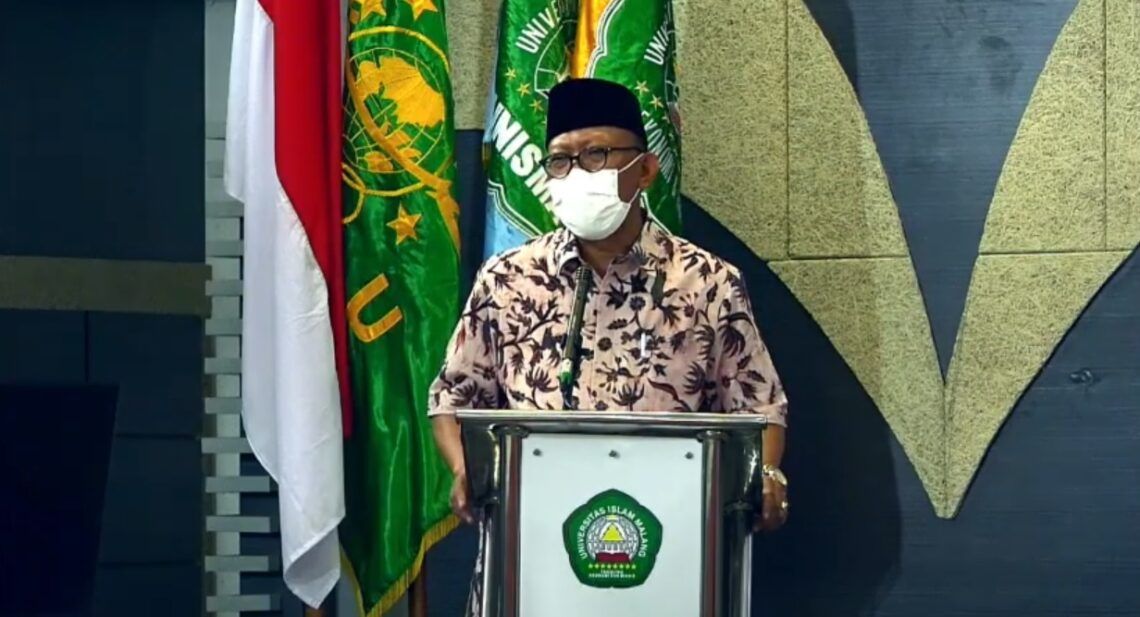 Haul Virtual Gus Dur ke-11: Momen untuk Belajar Keanekaragaman Bangsa 1 Rektor Unisma, Prof. Dr. H. Masykuri Bakri, M.Si saat Haul Virtual Gus Dur ke-11. (Foto: Dokumen)