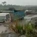 Banjir lahar dingin Gunung Semeru, satu truk penambang pasir terseret lahar. (Foto: tangkapan layar)