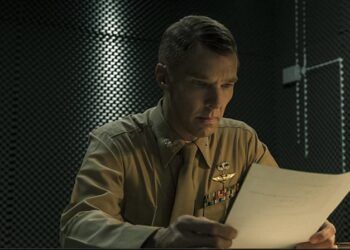 Benedict Cumberbatch dalam film The Mauritanian (2021). (Foto: IMDb) tugu jatim