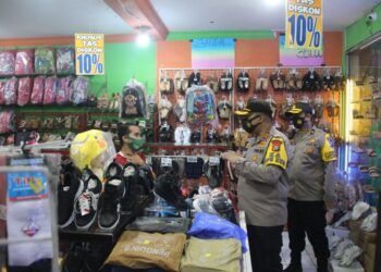 Patroli PPKM, Kapolres Malang Tegaskan Kafe dan Restoran Tutup Pukul 19.00