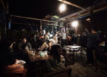 Penerapan jam malam di kafe bakal lebih longgar hingga pukul 20.00 di Kota Malang. (Foto: Azmy/Tugu Jatim)