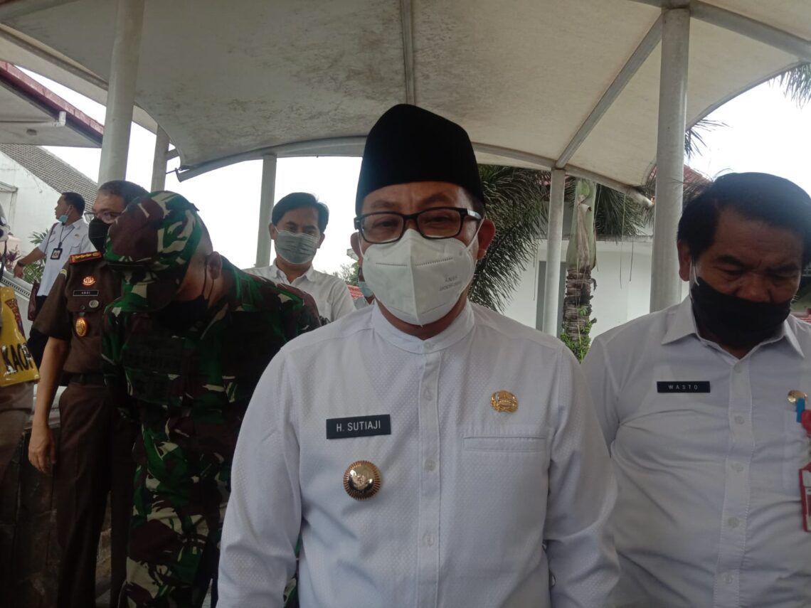 Wali Kota Malang Sutiaji terus mempersiapkan pelaksanaan vaksinasi. (Foto:Feni Yusnia/Tugu Malang)