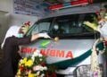 Bupati Bojonegoro, Anna Mu'awanah saat meresmikan ambulans di RSUD Sumberrejo, Bojonegoro. (Foto: Humas Pemkab Bojonegoro/Tugu Jatim)