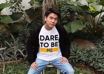 Iqbaal Ramadhan pemeran dalam film Dilan dan juga pemeran Minke dalam film Bumi Manusia. (Foto: Instagram Iqbaal Ramadhan) tugu jatim, fakta tentang